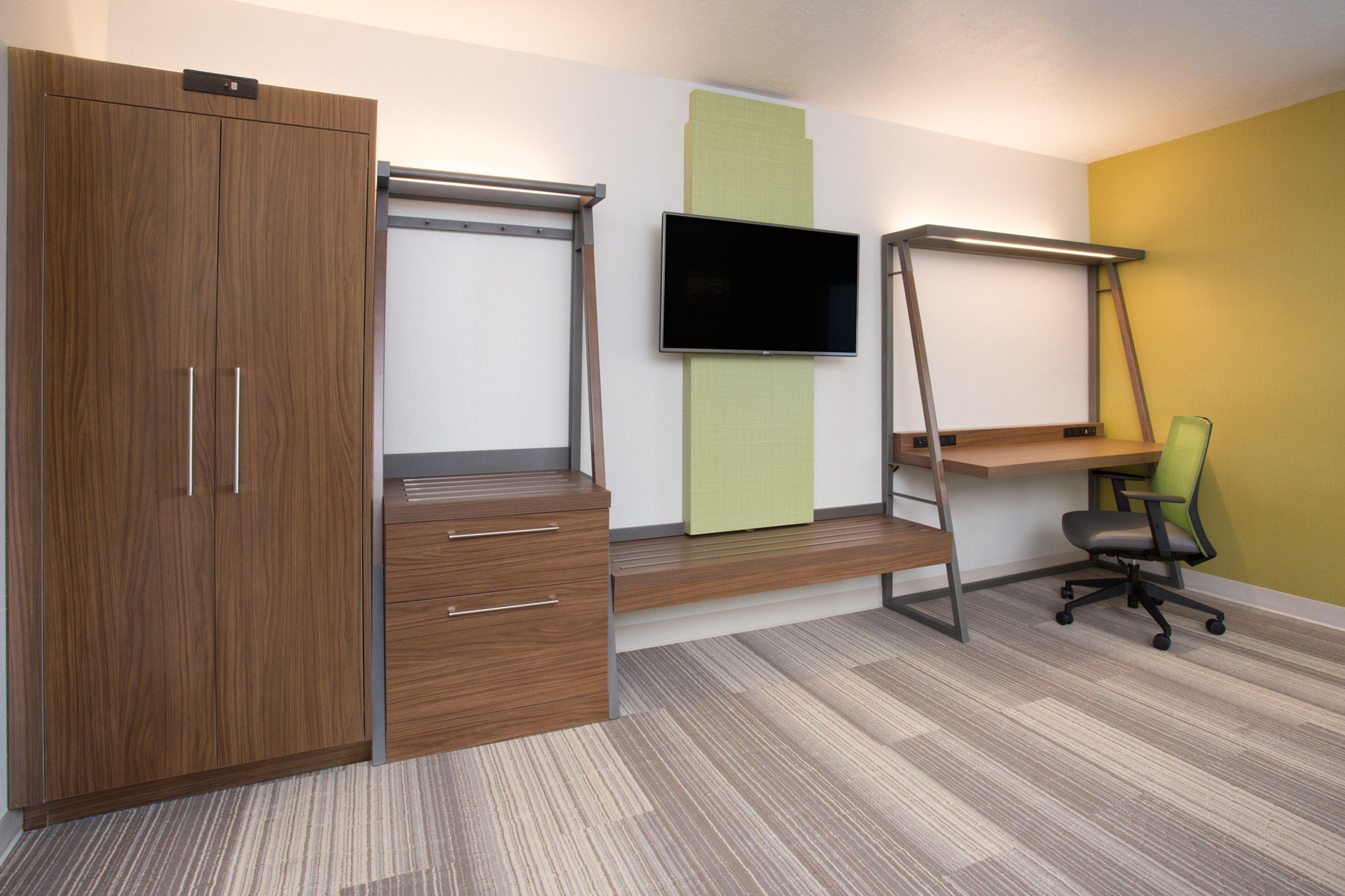 Hotel Express & - By Ihg 4*