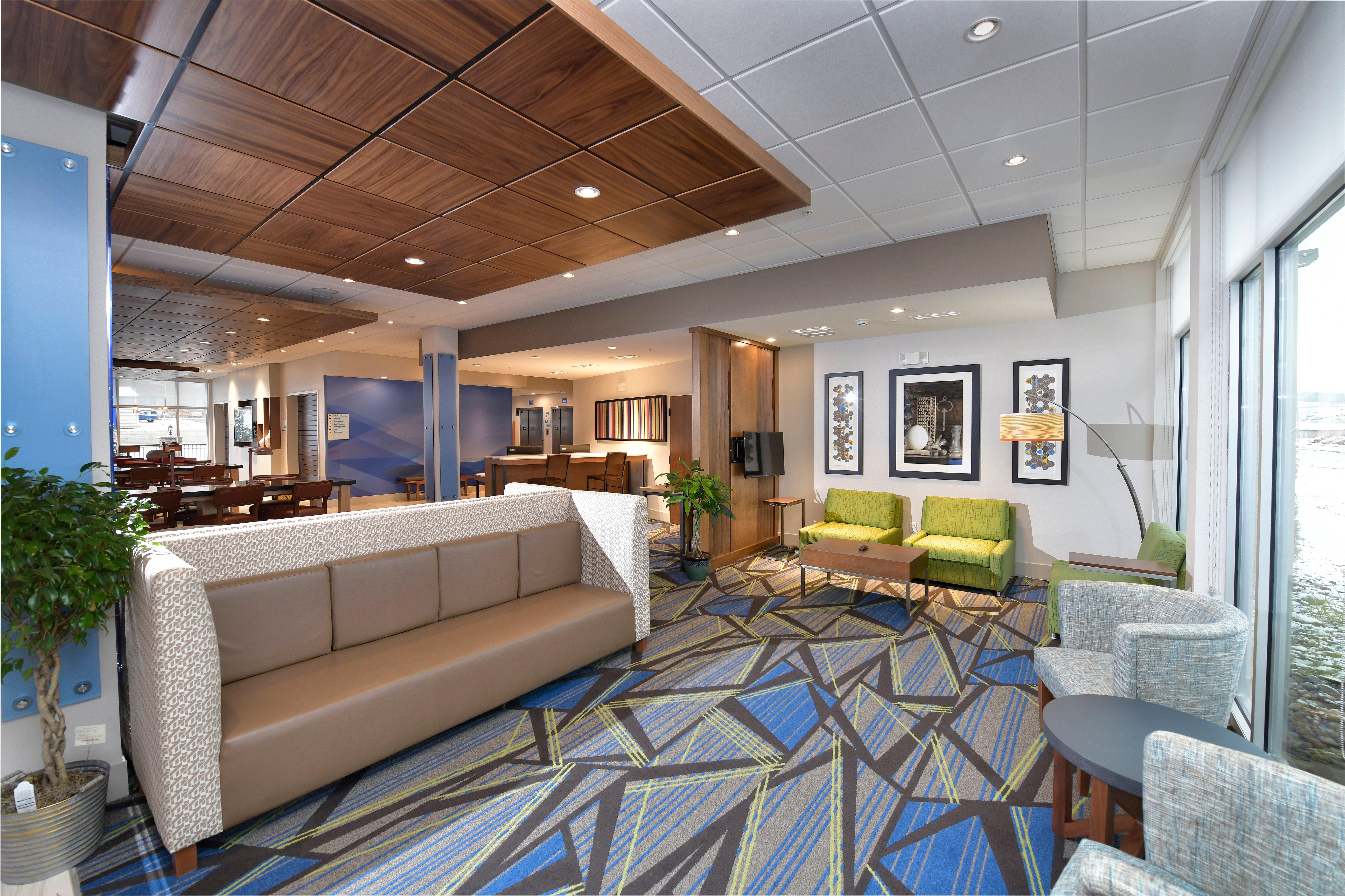 Express & - By Ihg Hotel Millersburg