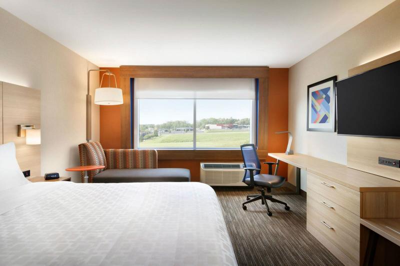 Hotel Express & - By Ihg 4*